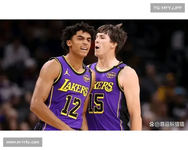 湖人NBA杯力克独行侠，里夫斯38分领衔