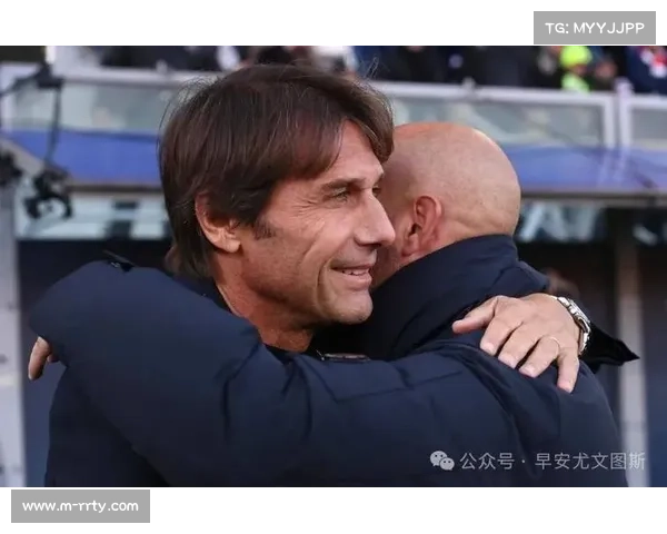 尤文图斯对阵那不勒斯现场,球迷嘲讽孔蒂成焦点